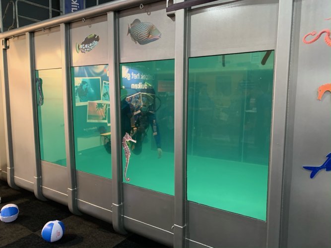 Bezoek Het Duikhuis op de Vakantiebeurs en ontdek alles over duikcursussen, trips en uitrusting in Rotterdam, Utrecht, Zeeland en Amsterdam. Begin jouw duikreis hier!